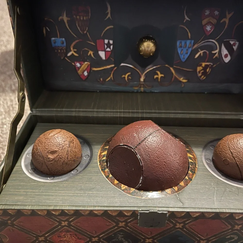 Harry Potter Quidditch Set with Brown Quaffle and Bludgers - Picture 2 of 6